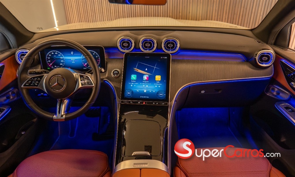 2025 Mercedes-Benz Clase GLC 200 4MATIC — foto 2 / 12