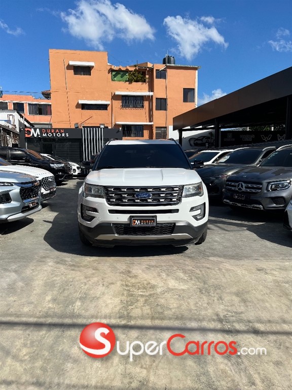 2016 Ford Explorer XLT — foto 3 / 12