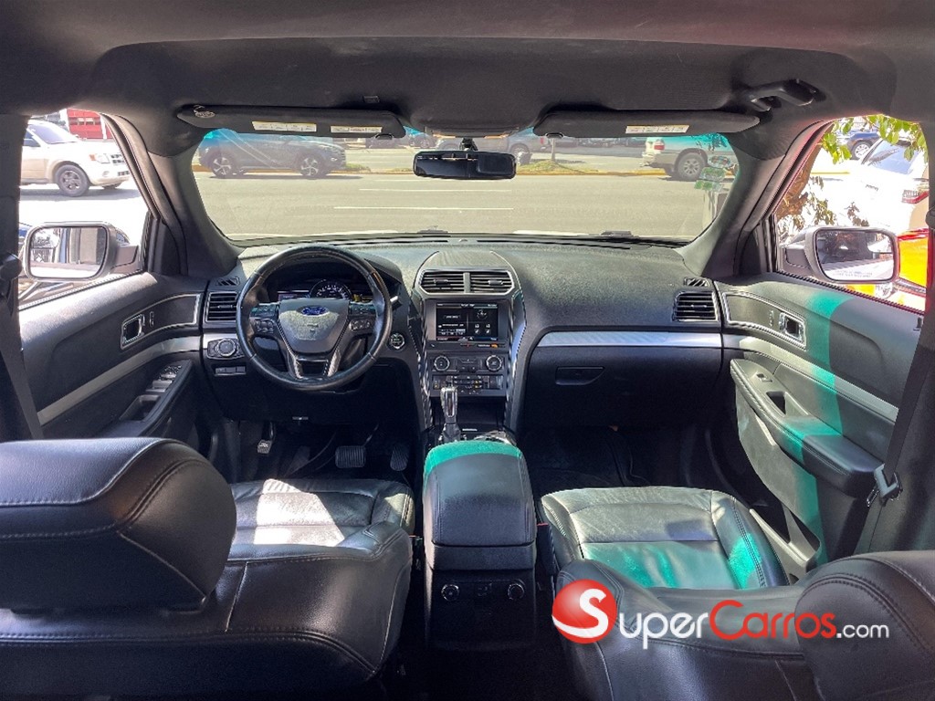 2016 Ford Explorer XLT — foto 4 / 12
