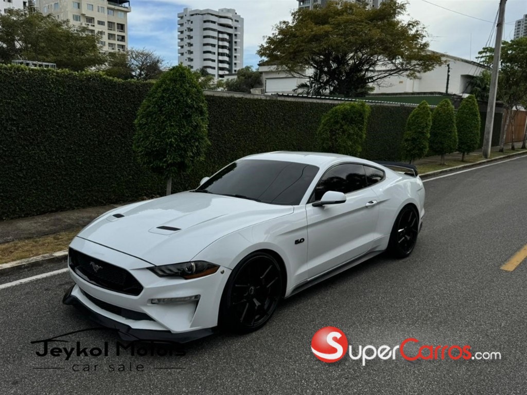 2015 Ford Mustang GT PERFORMANCE