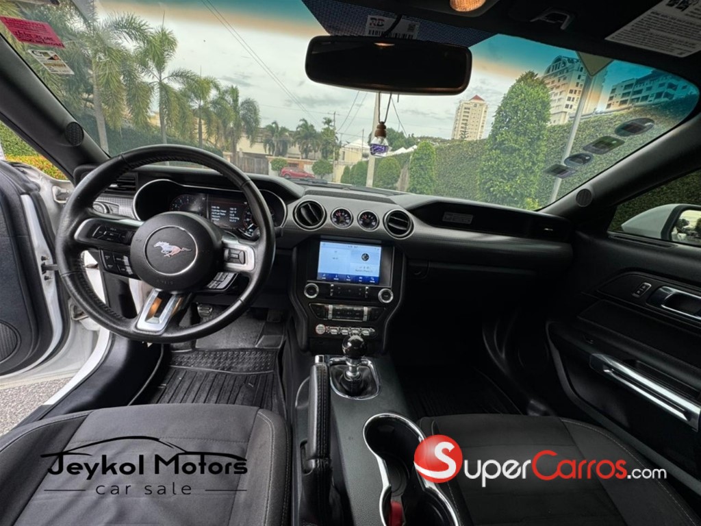 2015 Ford Mustang GT PERFORMANCE — foto 5 / 12