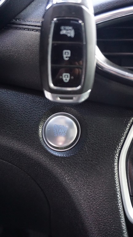 2020 Hyundai Santa Fe SEL — foto 8 / 11