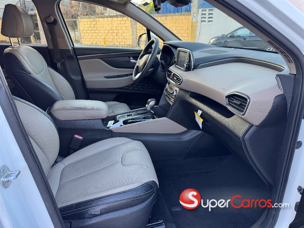 2020 Hyundai Santa Fe SEL — foto 8 / 12