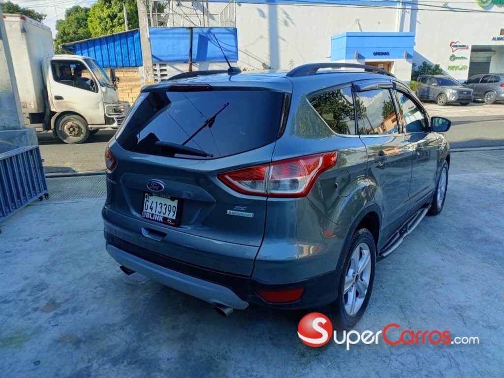 2014 Ford Escape SEL — foto 7 / 12