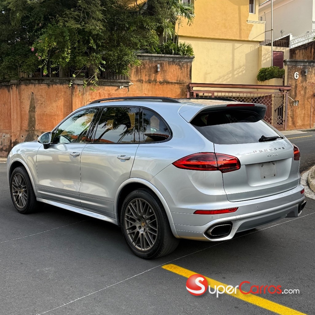 2018 Porsche Cayenne Coupe Platinum — foto 4 / 12