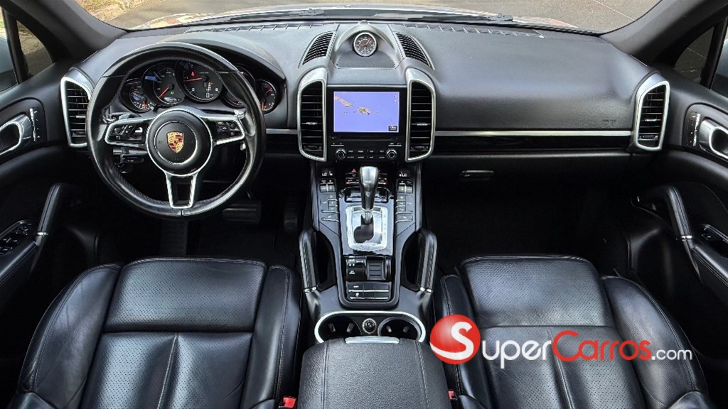 2018 Porsche Cayenne Coupe Platinum — foto 7 / 12