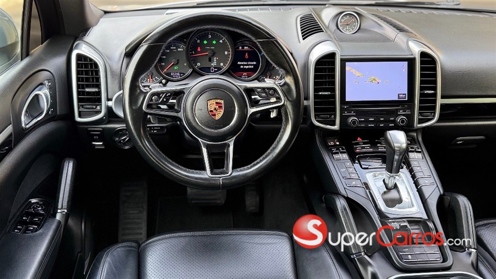 2018 Porsche Cayenne Coupe Platinum — foto 8 / 12