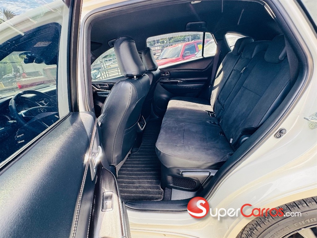 2020 Toyota Harrier — foto 8 / 12