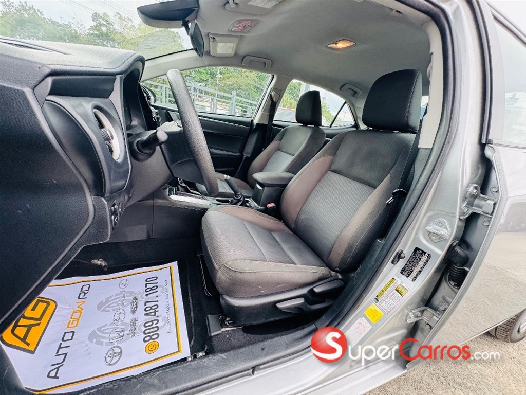 2019 Toyota Corolla LE — foto 6 / 12