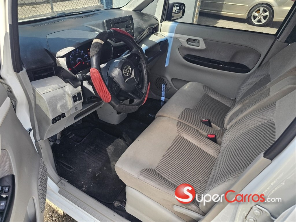 2017 Daihatsu Move — foto 4 / 9