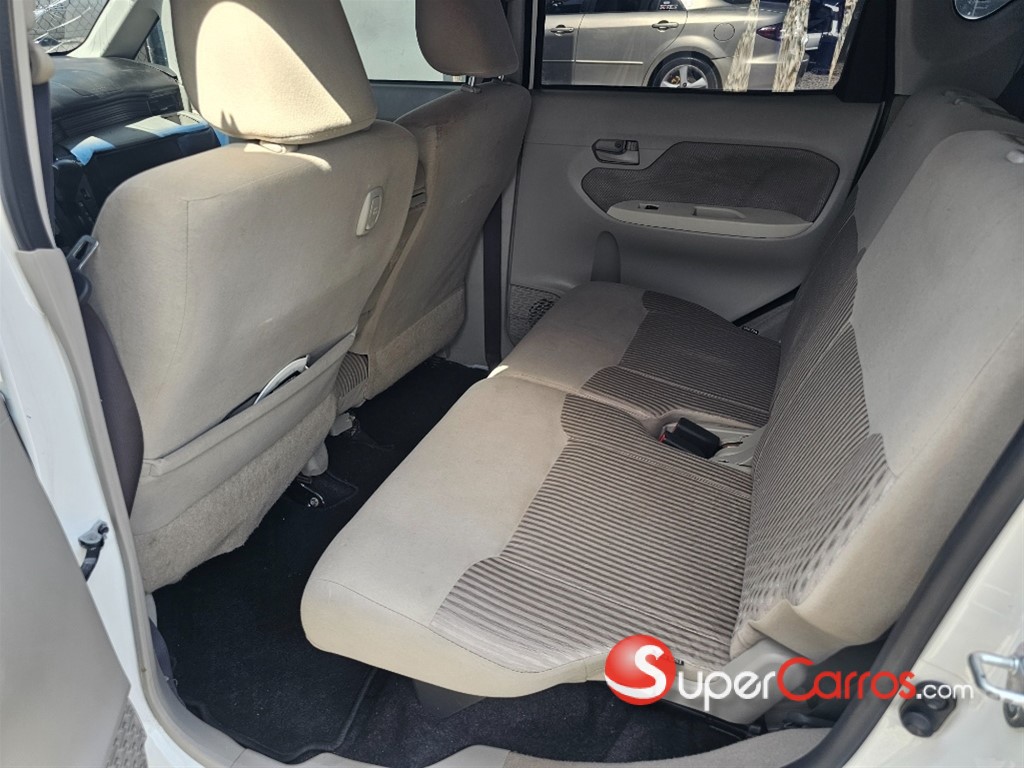 2017 Daihatsu Move — foto 5 / 9
