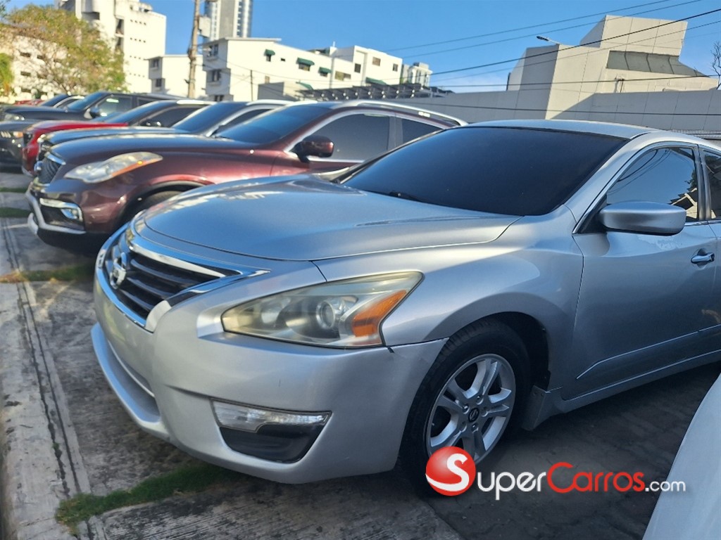 2015 Nissan Altima S — foto 3 / 8