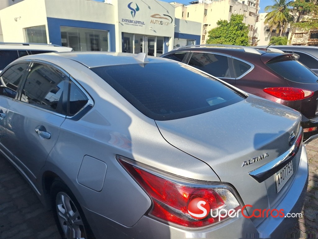 2015 Nissan Altima S — foto 5 / 8