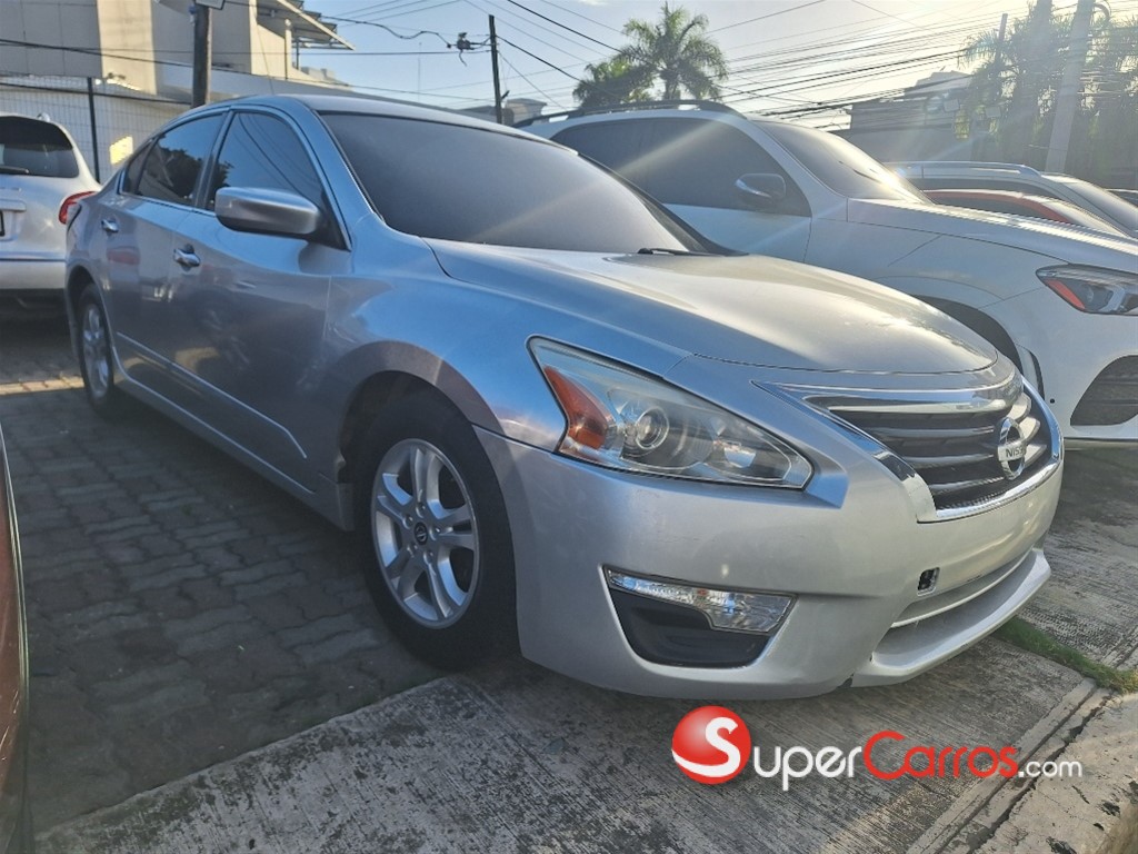 2015 Nissan Altima S — foto 6 / 8