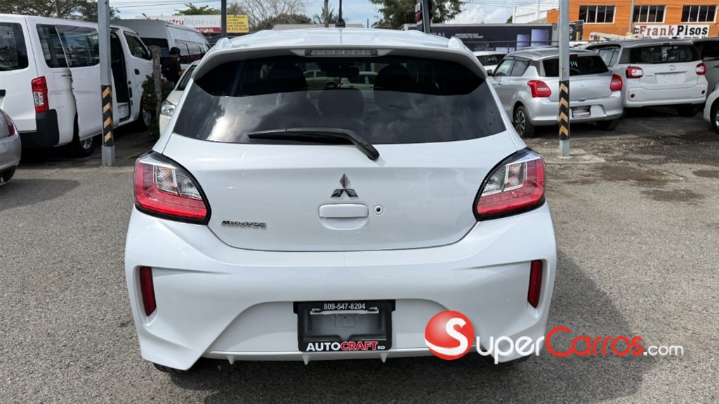 2021 Mitsubishi Motors Mirage — foto 9 / 12