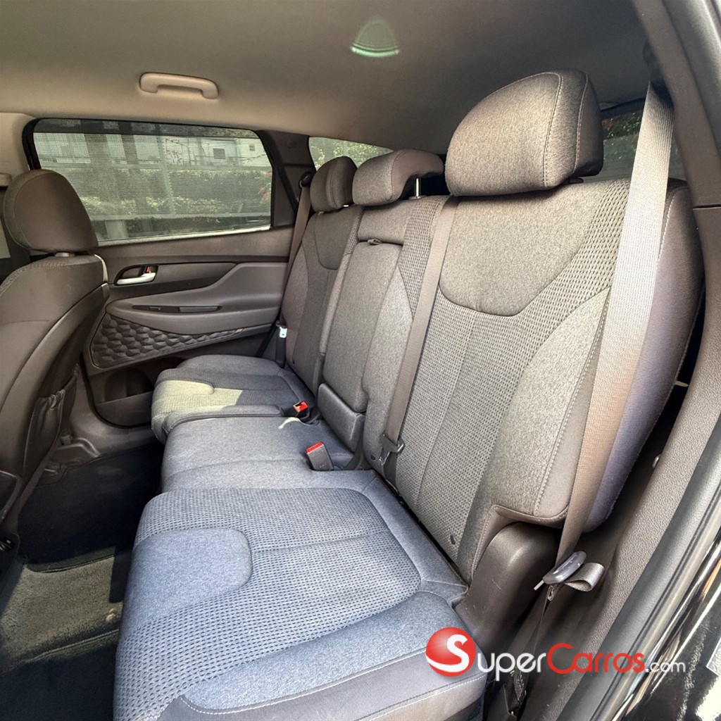 2020 Hyundai Santa Fe — foto 9 / 11