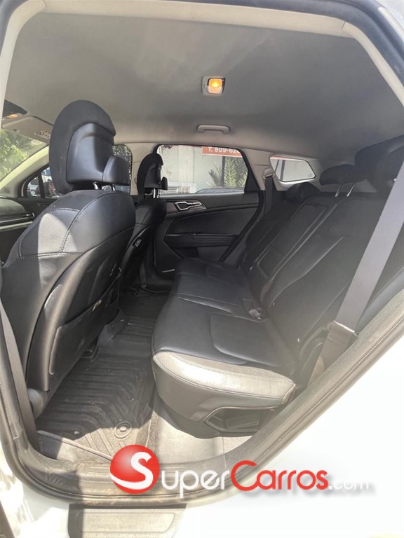 2023 Kia Sportage Luxury — foto 4 / 8