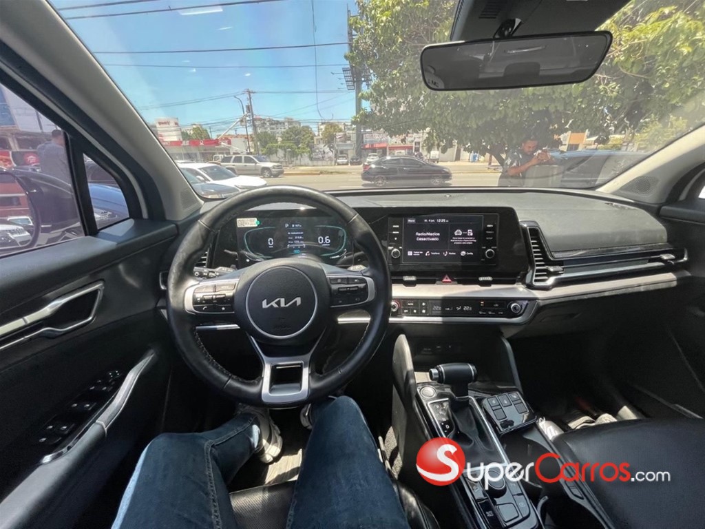 2023 Kia Sportage Luxury — foto 5 / 8