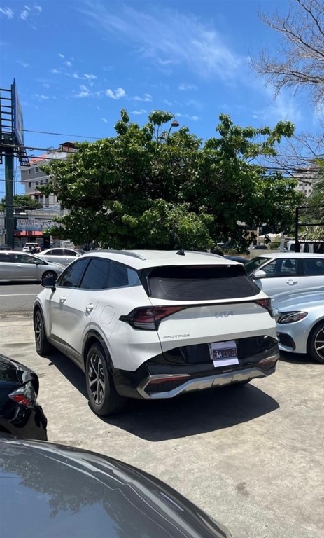 2023 Kia Sportage Luxury — foto 6 / 8