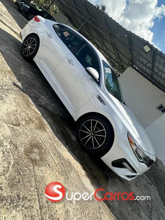2020 Kia Optima FE — foto 5 / 12