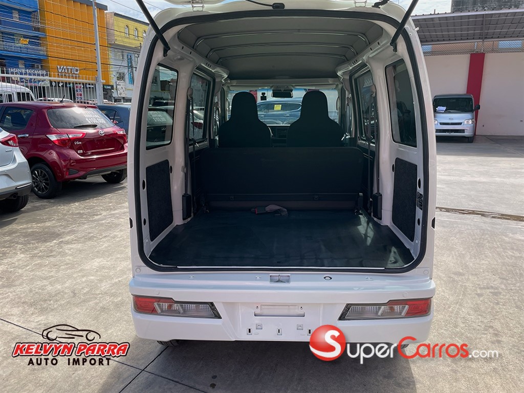 2020 Daihatsu Hijet — foto 2 / 8