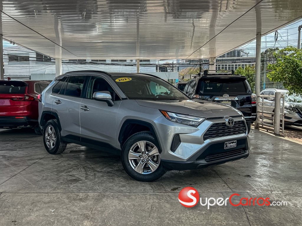 2023 Toyota RAV4 XLE PLUS