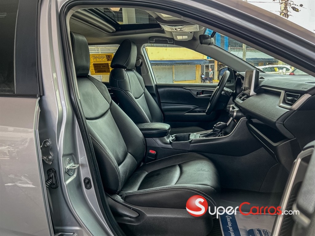 2023 Toyota RAV4 XLE PLUS — foto 6 / 11