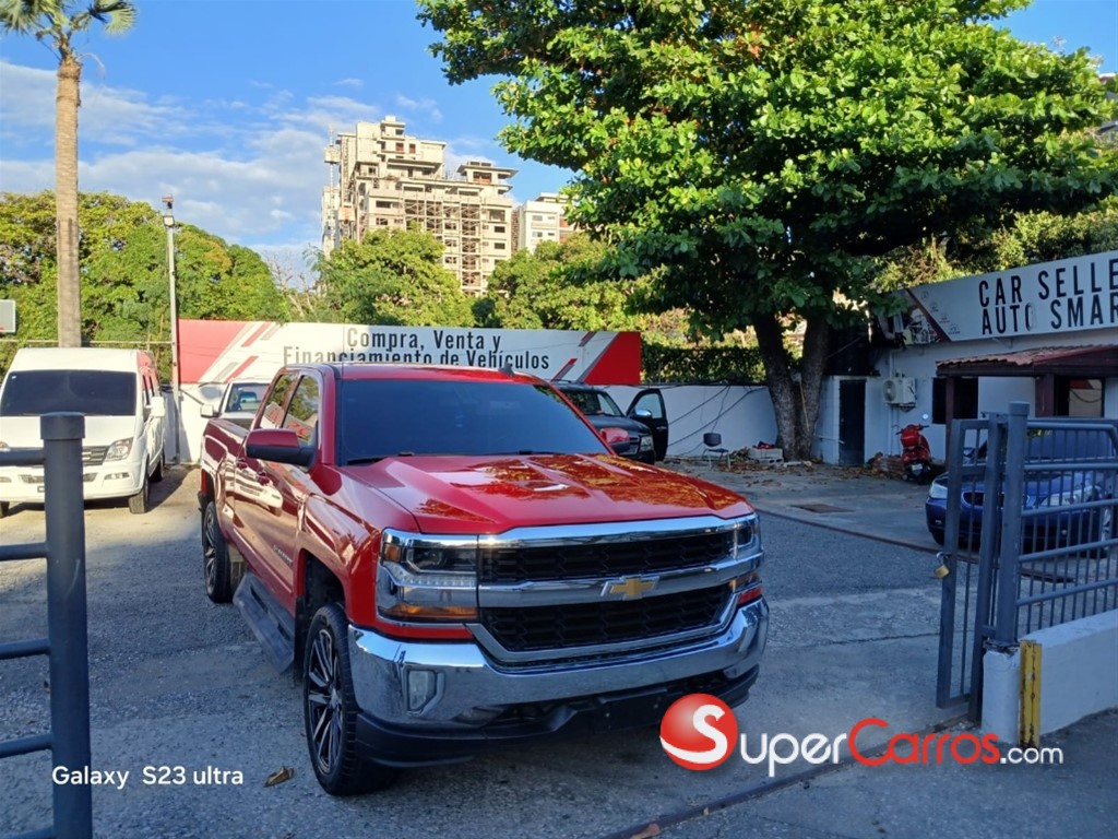2018 Chevrolet Silverado LT — foto 6 / 12