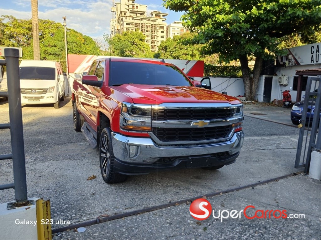 2018 Chevrolet Silverado LT — foto 7 / 12