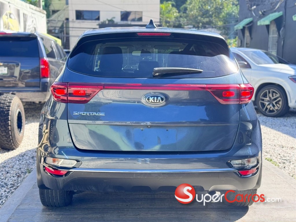 2020 Kia Sportage LX — foto 6 / 9