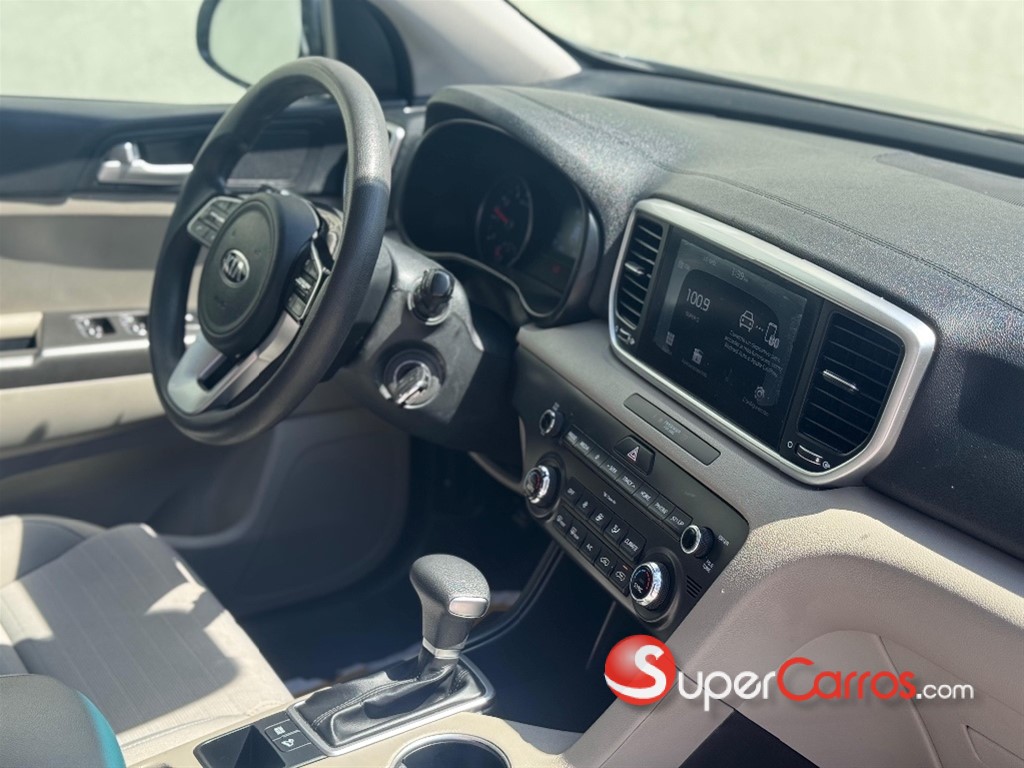 2020 Kia Sportage LX — foto 8 / 9