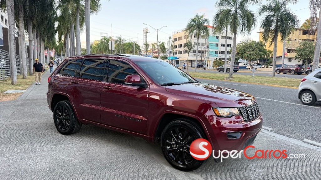 2021 Jeep Grand Cherokee Altitude — foto 3 / 10
