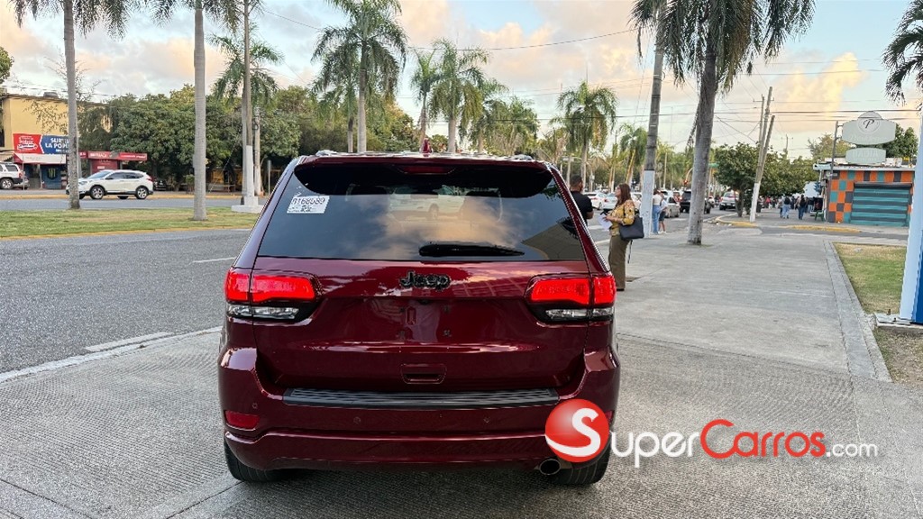 2021 Jeep Grand Cherokee Altitude — foto 9 / 10