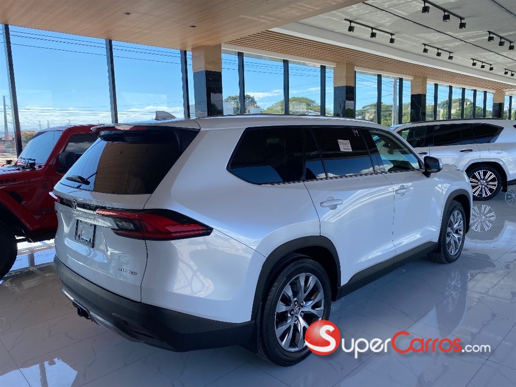 2024 Toyota Grand Highlander Limited — foto 6 / 12