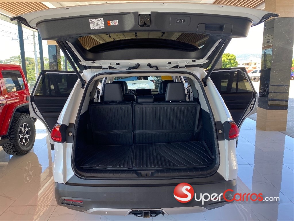 2024 Toyota Grand Highlander Limited — foto 9 / 12