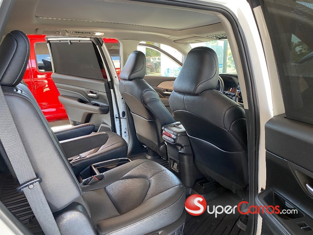 2024 Toyota Grand Highlander Limited — foto 10 / 12