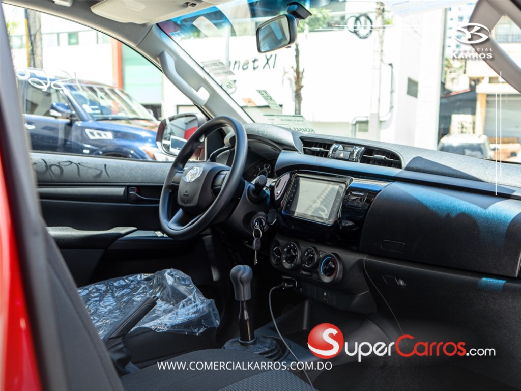 2027 Toyota Hilux — foto 3 / 7