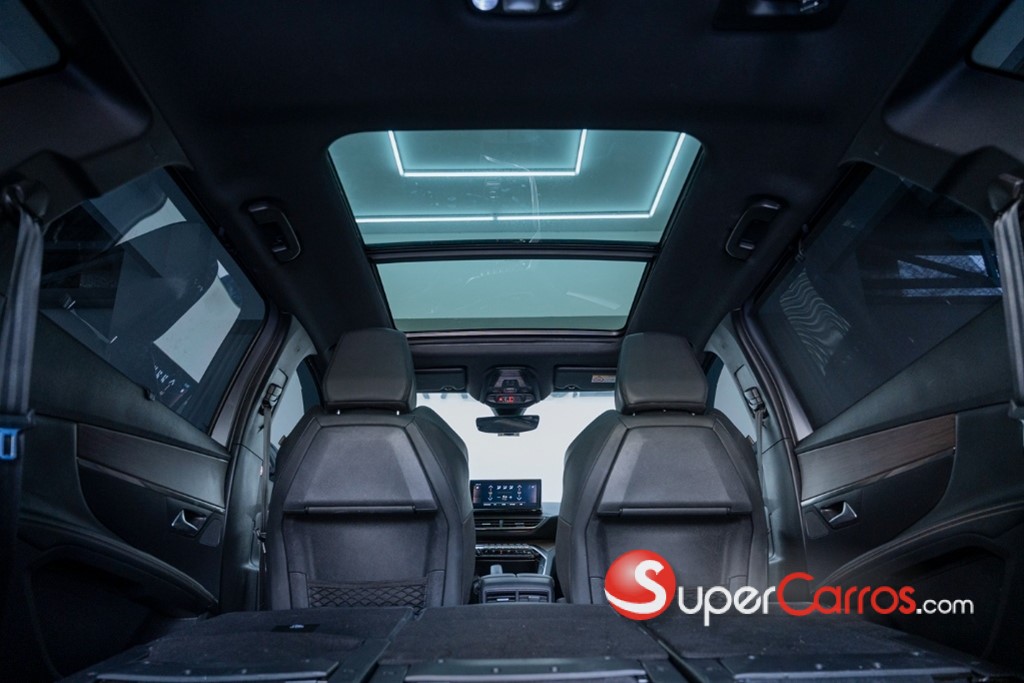 2022 Peugeot 5008 GT Line — foto 10 / 12