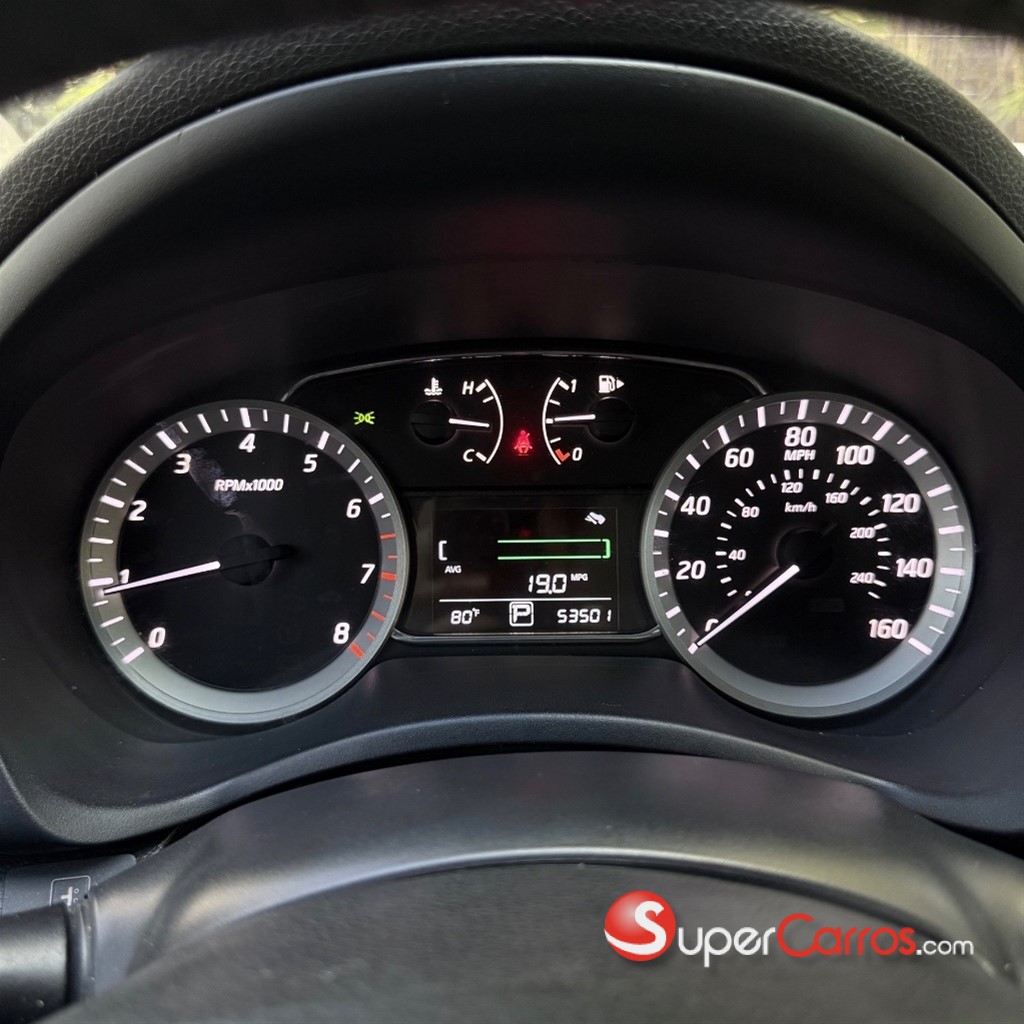 2014 Nissan Sentra SR — foto 8 / 8