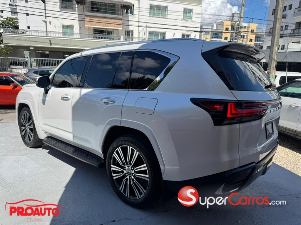 2024 Lexus LX 600 Luxury — foto 4 / 12