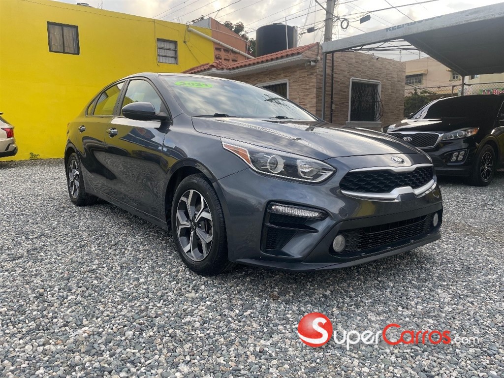 2021 Kia Forte LXS — foto 2 / 10