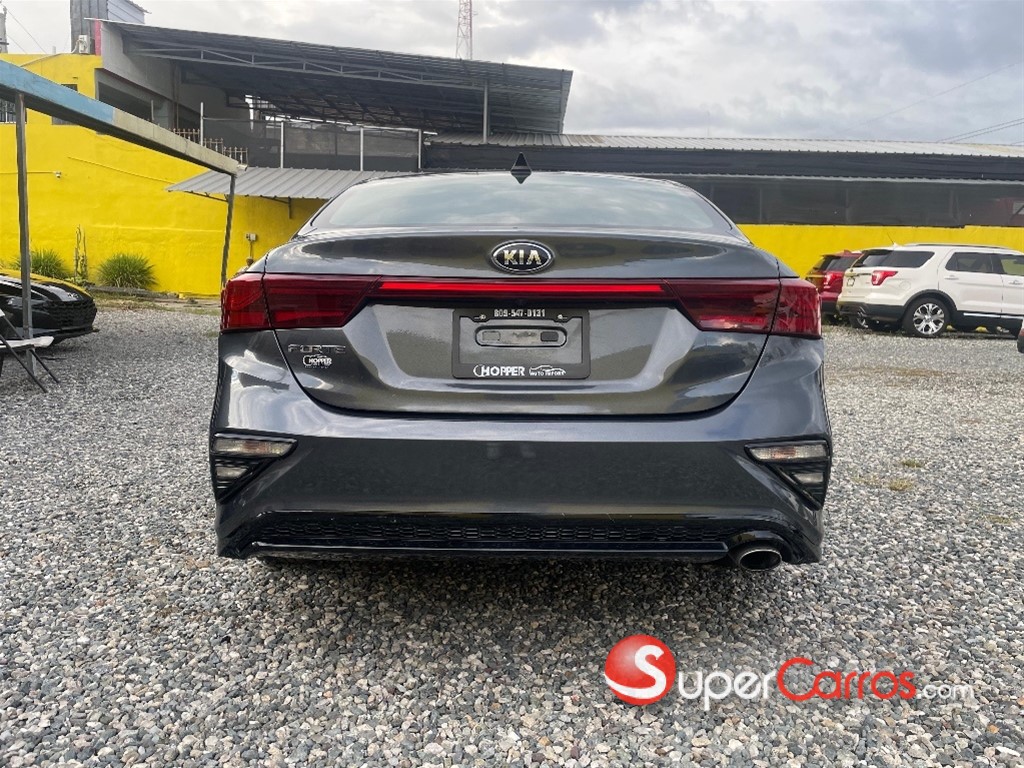 2021 Kia Forte LXS — foto 6 / 10