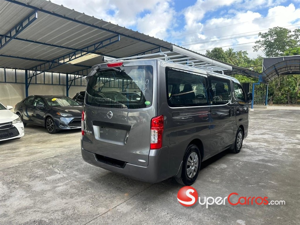 2021 Nissan Caravan — foto 6 / 10