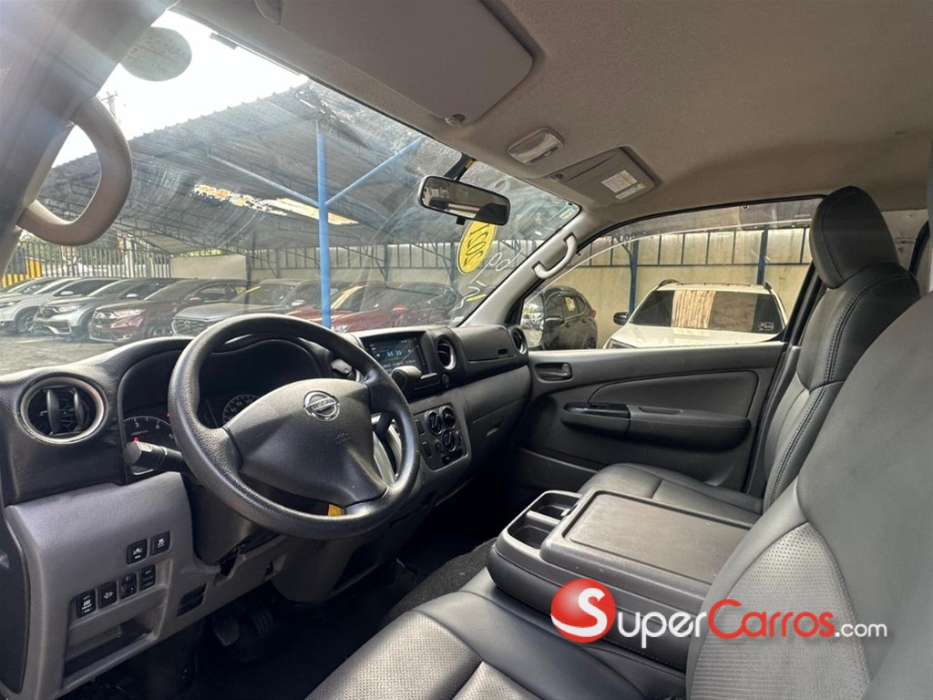 2021 Nissan Caravan — foto 8 / 10