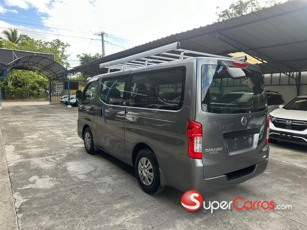 2021 Nissan Caravan — foto 10 / 10