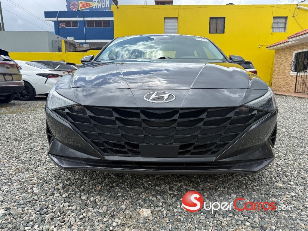 2021 Hyundai Elantra SEL — foto 3 / 10
