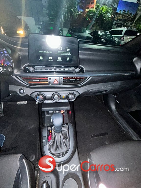 2021 Kia Forte GT Line — foto 5 / 10