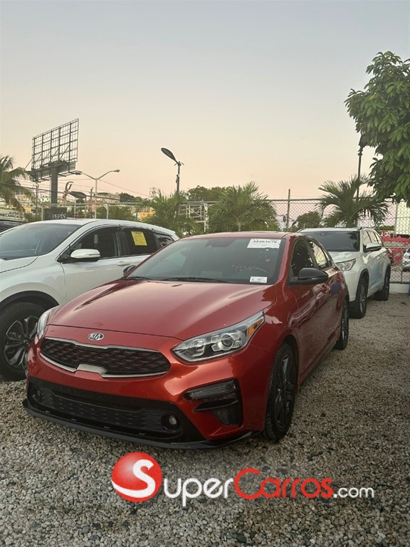 2021 Kia Forte GT Line — foto 9 / 10