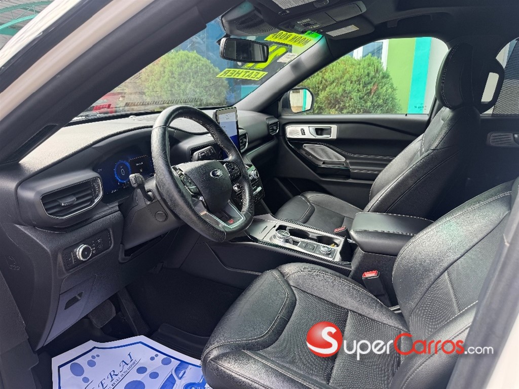2021 Ford Explorer ST — foto 9 / 12