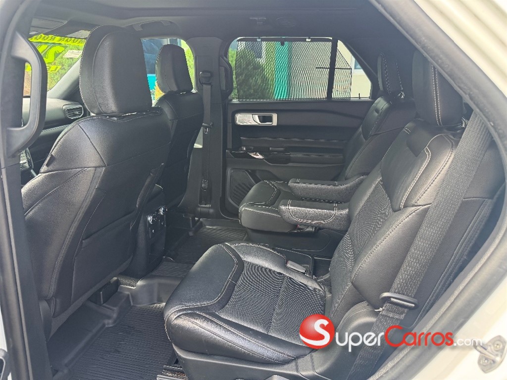 2021 Ford Explorer ST — foto 10 / 12